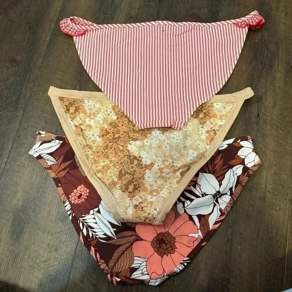 NWT 3 aerie bikini bottoms L - Picture 2 of 5